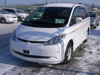 2001 Toyota Estima Wallpapers