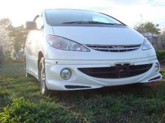 2001 Toyota Estima Photos