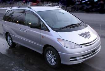 2001 Toyota Estima Images