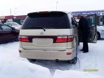 2001 Toyota Estima Pictures