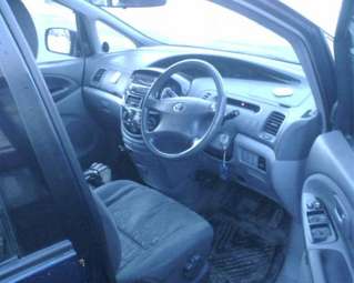 2001 Toyota Estima Images