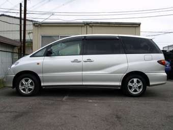 2001 Toyota Estima Photos