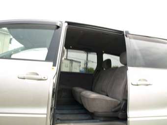 2001 Toyota Estima Images