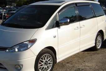 2001 Toyota Estima Pictures