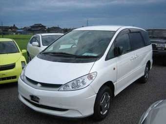 2001 Toyota Estima Photos