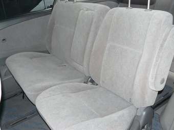 2001 Toyota Estima Images