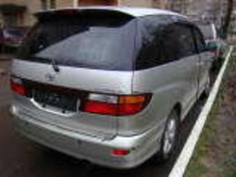 2001 Toyota Estima Photos