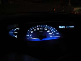 2001 Toyota Estima Pictures