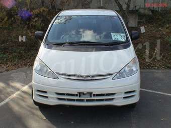 2001 Toyota Estima Pictures