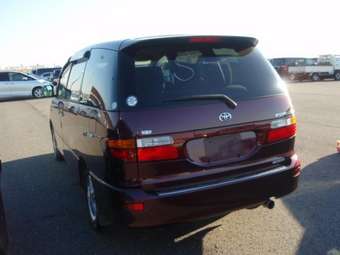 2001 Toyota Estima Pics