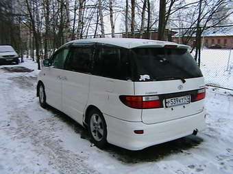 2001 Toyota Estima Pictures