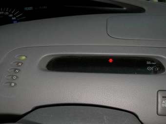 2001 Toyota Estima Pictures