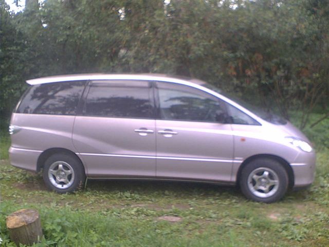 2002 Toyota Estima