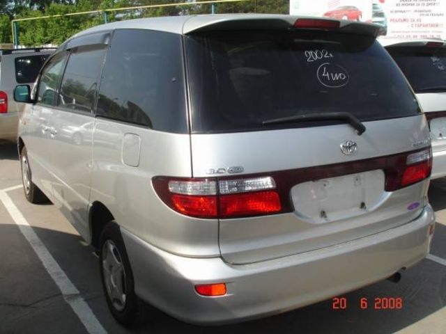 2002 Toyota Estima