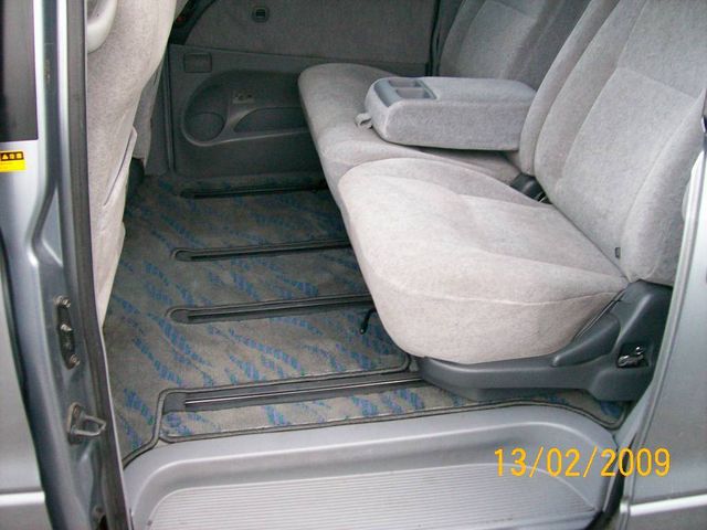 2002 Toyota Estima