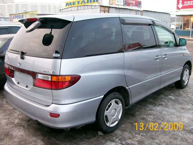2002 Toyota Estima