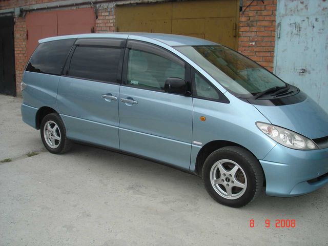 2002 Toyota Estima