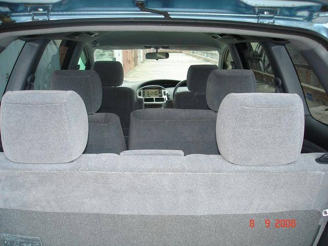 2002 Toyota Estima