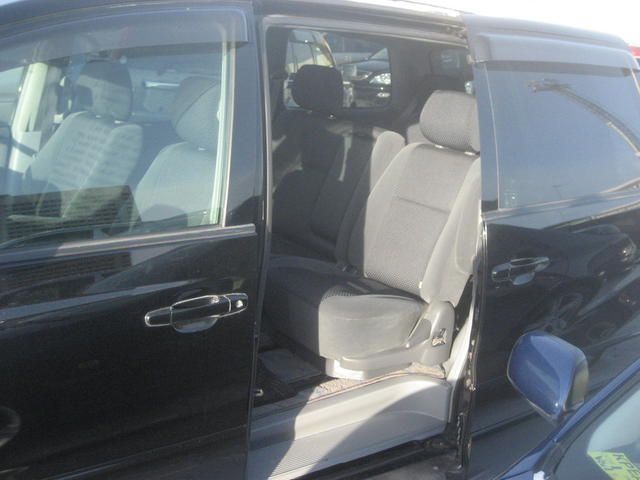 2002 Toyota Estima