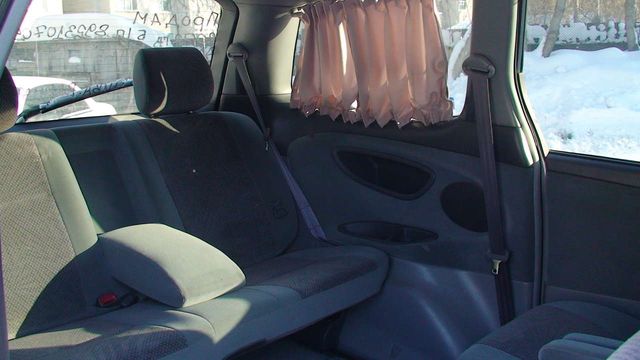 2002 Toyota Estima