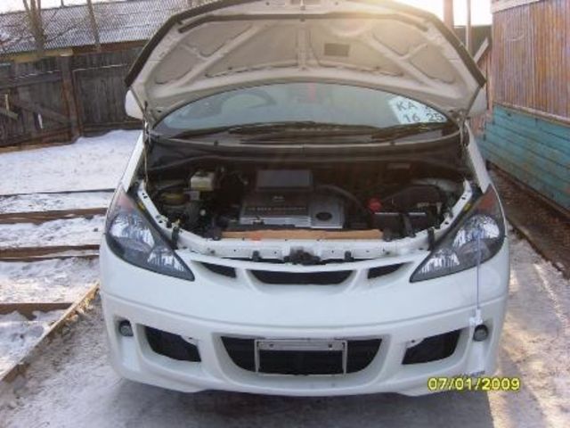 2002 Toyota Estima