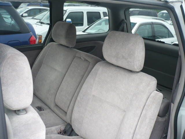 2002 Toyota Estima