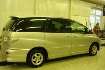 2002 Toyota Estima