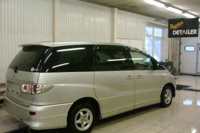 2002 Toyota Estima