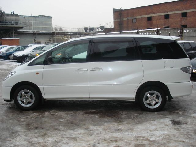 2002 Toyota Estima