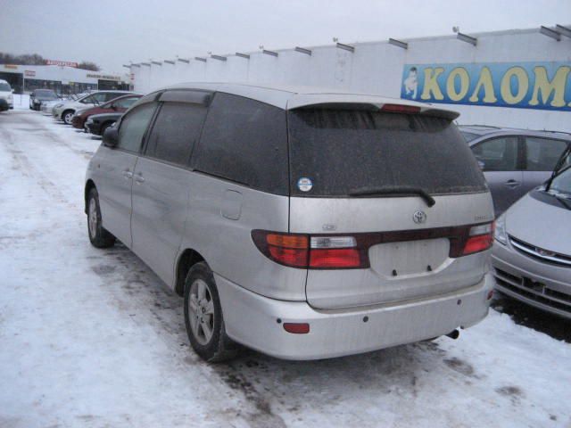 2002 Toyota Estima