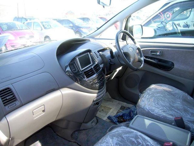 2002 Toyota Estima