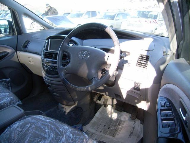 2002 Toyota Estima