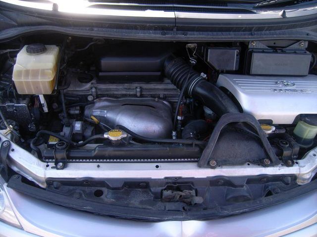 2002 Toyota Estima