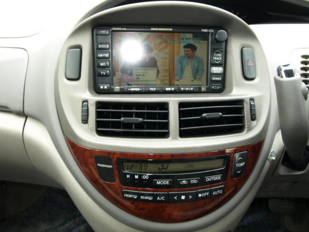 2002 Toyota Estima