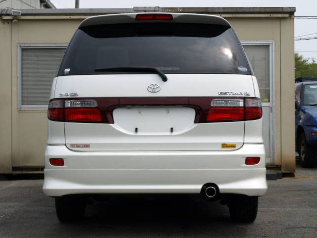 2002 Toyota Estima