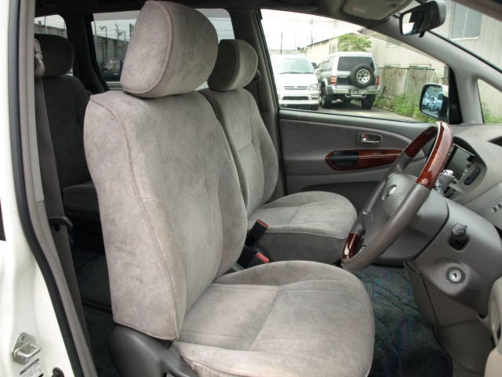 2002 Toyota Estima