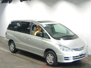 2002 Toyota Estima Pics