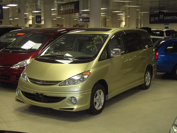 2002 Toyota Estima Images