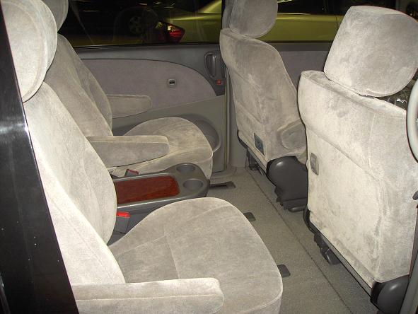 2002 Toyota Estima Pictures