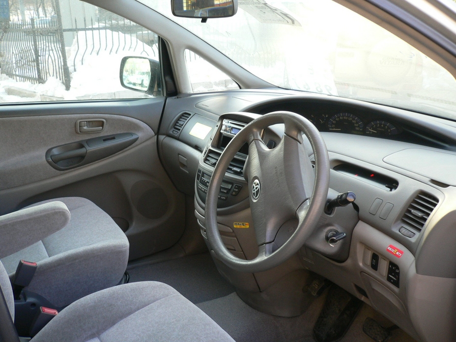 2002 Toyota Estima For Sale