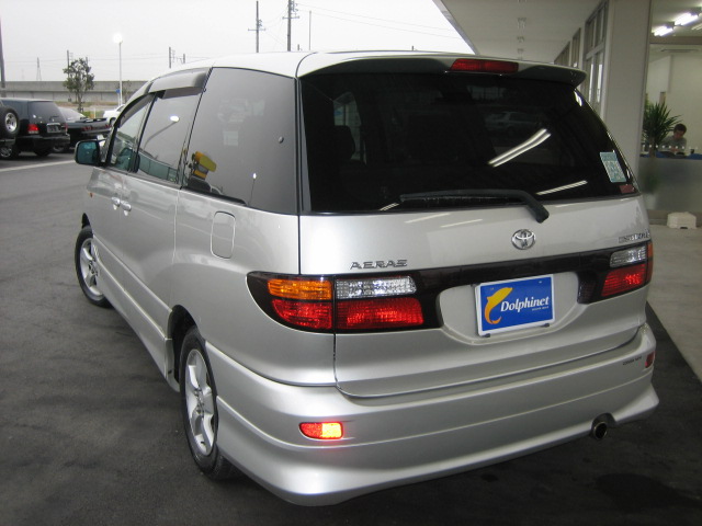 2002 Toyota Estima Pictures