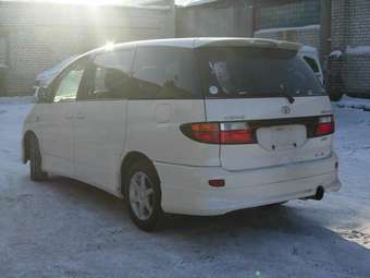 2002 Toyota Estima Images