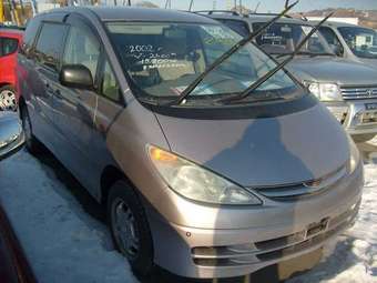 2002 Toyota Estima Photos