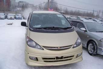 2002 Toyota Estima Pictures