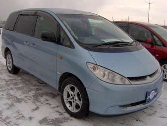 2002 Toyota Estima Wallpapers
