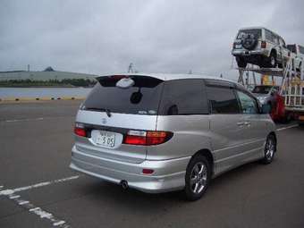 2002 Toyota Estima Images