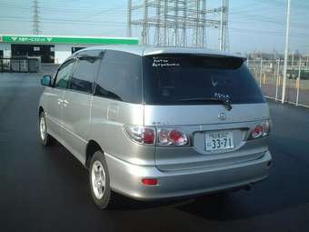 2002 Toyota Estima Pictures