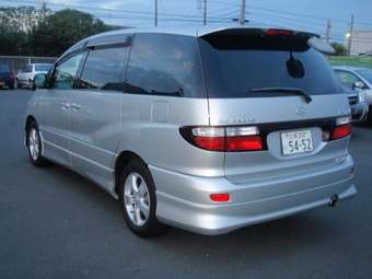 2002 Toyota Estima Pictures