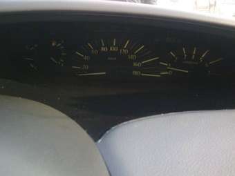 2002 Toyota Estima Pictures