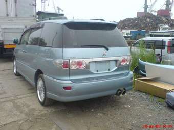 2002 Toyota Estima Photos